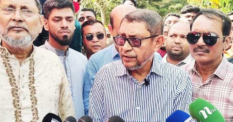 ডাক্তারের পেছনে মানুষ নয়, ডাক্তার মানুষের পেছনে ঘুরবে: স্বাস্থ্যমন্ত্রী