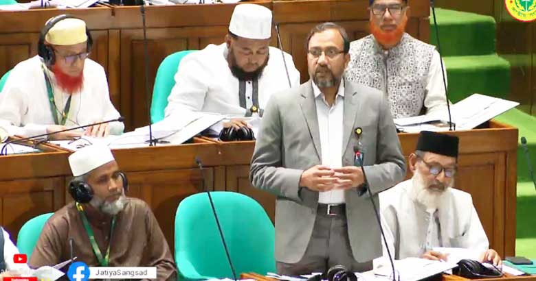 ছোট কক্ষে ওটি, ক্লিনার একজন, নেই পিয়ন ও নিরাপত্তা প্রহরী
