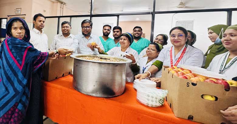 কক্সবাজার সদর হাসপাতালে ৮০০ রোগীর মাঝে খাবার বিতরণ বিএনএর